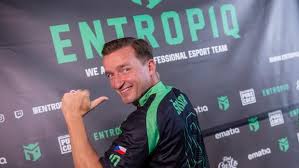Jump to navigation jump to search. Vasen I Velky Potencial Byvaly Fotbalovy Reprezentant Smicer Vstoupil Do E Sportoveho Tymu Irozhlas Spolehlive Zpravy