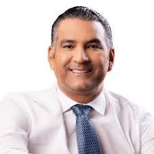 Manuel Paula's Instagram, Twitter & Facebook