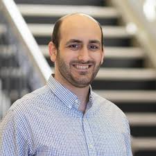 Avery Bray's Instagram, Twitter & Facebook