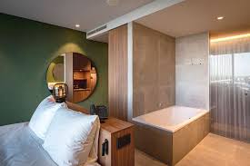 Meer dan 150 jaar van der valk. Luxe Suite In Van Der Valk Op De Zuidas V A 129 Genieten Met Een Uitzicht Ticketspy