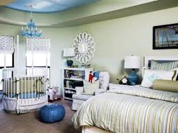 This is such an exciting time but you do have to be creative in order to fit your little one and all her stuff in a small pinterest has some awesome photos of parents who've turned this second closet into a mini nursery within their bedroom. 5 Ways To Make A Crib Work In Your Bedroom Parenting Tlc Com