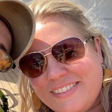 Friends, let me introduce you to Tajín Spiced Lemon Tartlets. So many great  recipes come from my oldest sister who often whispers, "don't let anybody  know how easy this is," which of