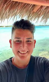 Kathy Becht's Instagram, Twitter & Facebook