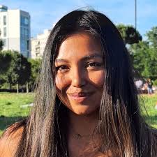 Cómo va tu estado físico? ¿Aficiones? ¿Te acercas a las mujeres en público?  ¿Tienes una vida social activa?