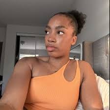 Kiara Walker's Instagram, Twitter & Facebook