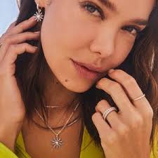 Kendra babied Scott Madison Daisy