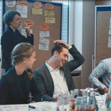Wir freuen uns über ihr interesse an der kfw bankengruppe. Kfw Als Arbeitgeber Gehalt Karriere Benefits Kununu