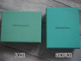 Hasil gambar untuk Tiffany And Co Little Blue Box
