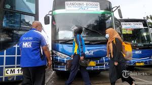 Berikut aturan lengkap larangan mudik yang diumumkan hari ini, kamis (8/4/2021): Daftar Orang Yang Boleh Bepergian Selama Larangan Mudik Wajib Bawa Surat Keterangan Dari Desa Tribunnews Com Mobile