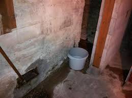 Water Seepage Through A Basement Floor To Wall Joint Hydraulic Cement Or Caulk Woul Basement Waterproofing Diy Concrete Repair Products Waterproofing Basement
