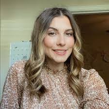 Samantha Morefield's Instagram, Twitter & Facebook