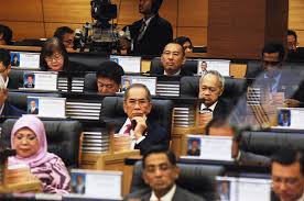 Ahli parlimen kinabatangan, datuk seri bung moktar radin mencetuskan kekecohan dalam dewan rakyat apabila mengulangi. Galeri Foto Album Pembentangan Bajet 2017 Di Dewan Rakyat Parlimen Malaysia Pada 21 10 16 Image Pembentangan Bajet 2017 Di Dewan Rakyat Parlimen Malaysia Pada 21 10 2016