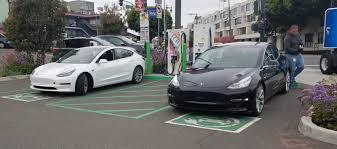 Our average charge rate turned out to be 120 rated miles added to the batter pack in 30 minutes of charging time (240 rated miles added per hour) which is significantly lower than tesla's number. A Look At Tesla Model 3 Charging Options Electrek
