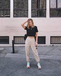 Air Max 270 Black And White Outfit Tomgirl Style With Nike Sneakers Air Max Outfit Nike Air Max Outfit Nike Air Max 90 Outfit