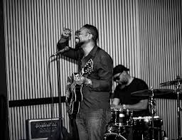 After performing for the anniversary party of my old friend Lamar Daugherty  and his wife Jessica figured I might style out