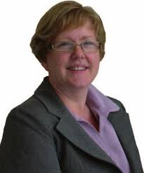 16605UNI Riseholm A3 cards.qxd