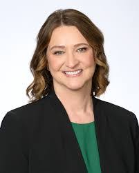 Laura Moyer's Instagram, Twitter & Facebook