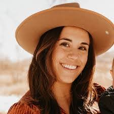 Marissa Mcfadden's Instagram, Twitter & Facebook