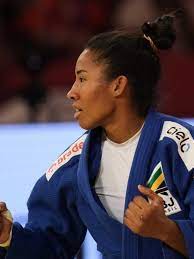 Na carreira, ketleyn tem a medalha de bronze nas olimpíadas de pequim 2008, mas em campeonatos mundiais seu melhor resultado tinha sido o sétimo lugar em. Nw Vzgquqbatem