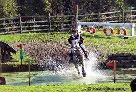 Cross country horse jumps cross country fences can vary from natural jumps such as a fallen tree trunk or hedge to examples such as a hay cart or water trough. Cross Country Obstacles In Equestrian Eventing Local Riding