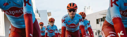 Elle apparaît en 2009 sous le nom de katusha avec une licence russe. Katusha Maillot Velo Team Pro Officiel 2021