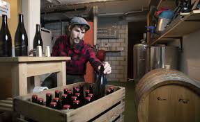 Er macht den Cidre aus dem Emmental