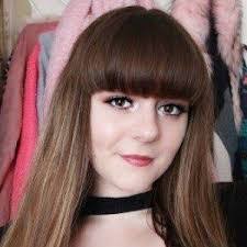 Tawna Burk's Instagram, Twitter & Facebook