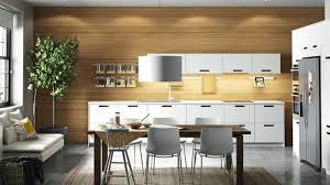 Ah l'ilot, il en fait. Cuisine Ikea Metod Abstrakt Modeles Prix Catalogue Bonnes Idees Kitchen Remodel Kitchen Renovation Kitchen Cabinet Styles