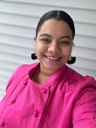 Emily Bonnette's Instagram, Twitter & Facebook