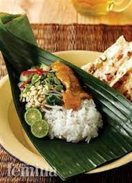 Nasi Pecel Madiun Pecel Rice Madiun Style Always Delicious Should Be Served On A Banana Leaf Variasi Makanan Masakan Indonesia Resep Masakan