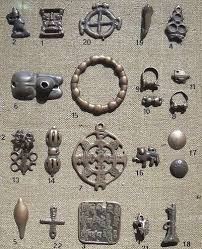 Togchas Good Luck Pieces 400 Bc To 1800 Ad Tibet Ancient Jewelry Magical Jewelry Tibetan Art
