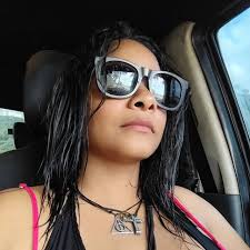 Noo que triste :c me dio penita, ver su carita :c