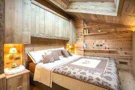 Le misure delle camere da letto, in questo senso. Foto Camera Da Letto Di Montagna