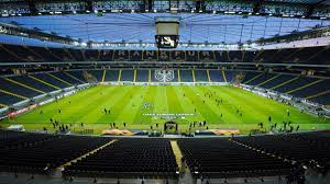 Fans von eintracht frankfurt können auf spiele im stadion hoffen. Eintracht Frankfurt Deutsche Bank Steigt Bei Sge Ein Eintracht