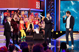 A eux de combler les vides. N Oubliez Pas Les Paroles Fete Sa 5000e Sur France 2 Avec Kendji Girac Vianney Claudio Capeo Le Parisien