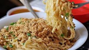 Bukan hanya jualan makanan, konsep cafe juga terbilang unik dan instagramable. Mie Ayam Jakarta Junita Bulak Makanan Delivery Menu Grabfood Id