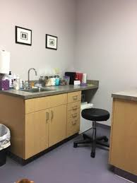 You pet deserves the best care and you can count on us to provide the same exceptional care that our family owned and operated clinic has provided since 1979. All Pets Veterinary Center 14 Reviews Veterinarians 1219 Dorsey Ln Louisville Ky Phone Number Yelp
