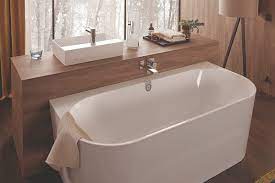 Die badewanne ist ein wunschobjekt für diejenigen, die aus dem badezimmer ein reich des wohlbefindens machen wollen. Bild2 Badewanne Wandeinbau V B Messlinger Ansbach Die Badgestalter