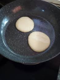 Boleh tengok kat channel youtube ya Patutlah Doraemon Suka Sedap Mudah Rupanya Buat Dorayaki Ni