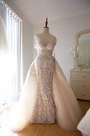 Sell your preowned wedding dress here with shwd. American Wedding Dress Designers In The Usa American Wedding Dress Custom Wedding Dress Used Wedding Dresses