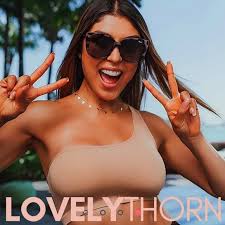 QUAY // ltd ed retro-glam milky tortoise frame smoke fade oversized  sunglasses