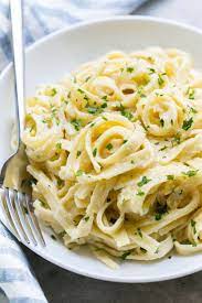 Turn the heat to medium and stir the butter and. Dairy Free Alfredo Sauce Vegan Option Simply Whisked