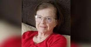 Carol Kelch's Instagram, Twitter & Facebook