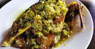 Jika woku belanga, berarti masak ayam dengan menggunakan belangga. Bebek Woku Khas Manado Dikenal Hingga Mancanegara Ini Resepnya
