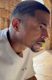 Amber you are a fool for letting Anthony sale the Bar