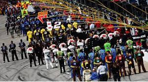 One thing i know about nascar, they do indeed, stand for the playing of the national anthem. Nascar Team Owners Take Different Approach To National Anthem Protests Country Rebel