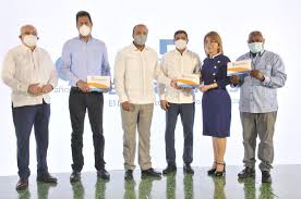 Bienvenidos a jovenes construyendo el futuro, un programa que busca vincular a través de una plataforma a jovenes de 18 a 29 años para capacitarse en el mundo laboral. Gobierno Inyecta Rd 6 000 Millones Para Pignoracion De Arroz Cosecha 2021 2022 N Digital