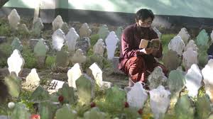 Suatu hari dia meminta maaf kepada ibunya, tapi tuhan tidak mengizinkannya. Susunan Bacaan Doa Ziarah Kubur Lengkap Hingga Doa Tahlil