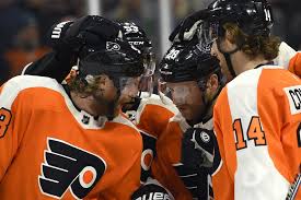 Le joueur de centre claude giroux et le défenseur recrue shayne gostisbehere subiront des interventions chirurgicales, a indiqué le directeur général des flyers de pour sa part, gostisbehere est sorti de l'ombre cette saison pour marquer 17 buts, le plus grand nombre par un défenseur recrue. Konecny Giroux Lead Flyers Past Canadiens 5 3 Taiwan News 2018 02 09