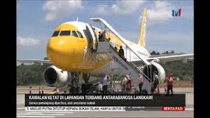 Lapangan terbang antarabangsa langkawi merupakan lapangan terbang yang terletak di pulau langkawi di negeri kedah, malaysia.ia juga di padang mat sirat iaitu di bahagian barat daya pulau langkawi. 27 Jan 2020 Berita Pagi Kawalan Ketat Di Lapangan Terbang Antarabangsa Langkawi Youtube